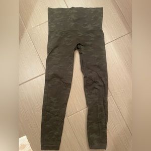 Spanx Camo leggings